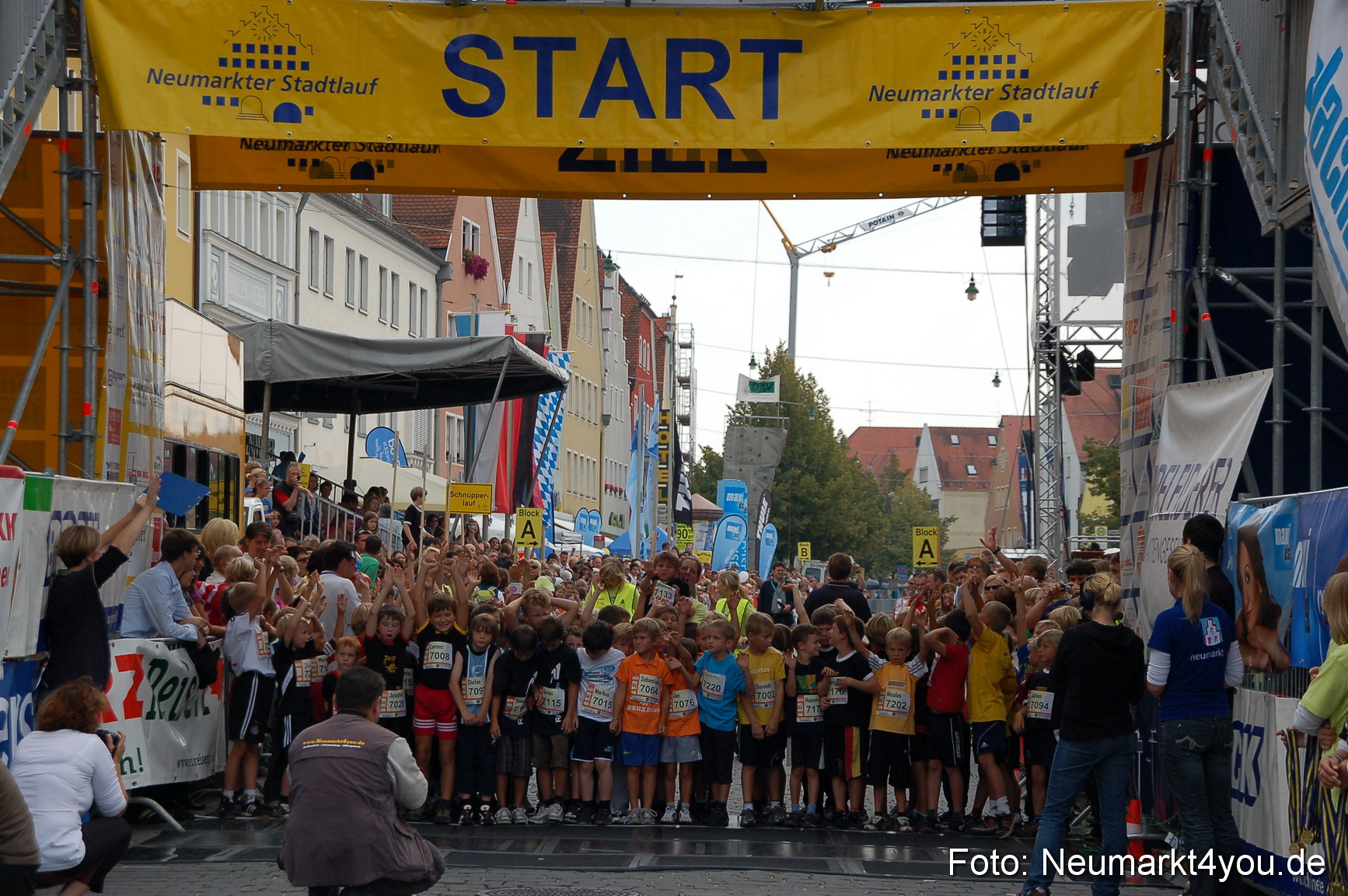 0117 Stadtlauf Neumarkt Bambinilaeufe 200909
